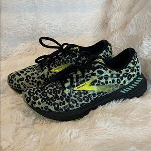 Brooks Women’s Adrenaline 21 Green & Black Leopard Running Shoes